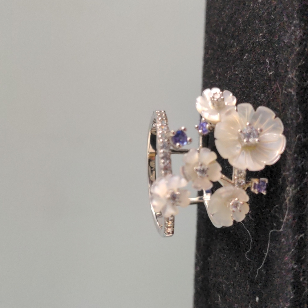 Sterling Silver Size 8 Ring with Flowers Amethyst and CZ